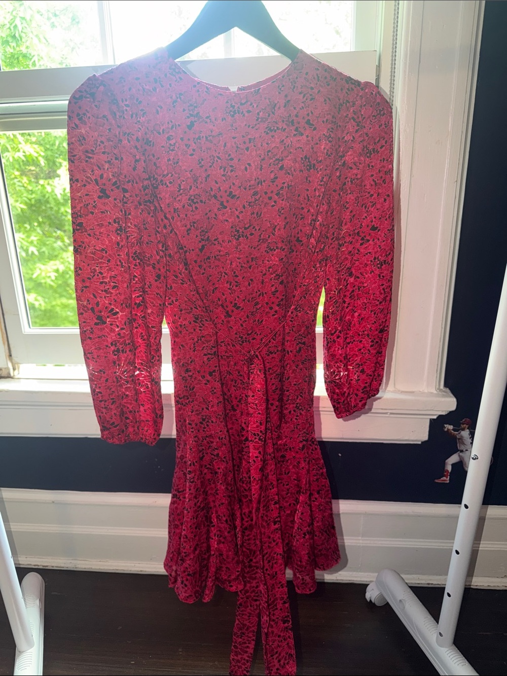 Alice + Olivia Red Floral Long-Sleeve Tie-Waist Dress with Black Print